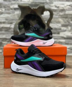 Alternative view of Reebok Dama 1