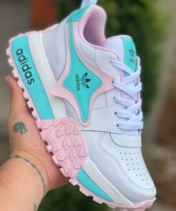 Alternative view of Adidas Estrella